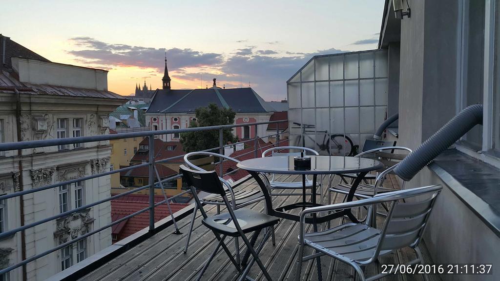 Apartments Vorsilska Prague Ngoại thất bức ảnh